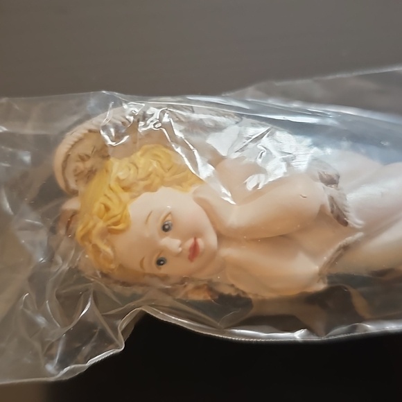 Avon Heavenly Cherub Angel Pen Vintage item from 1997 - Picture 1 of 6